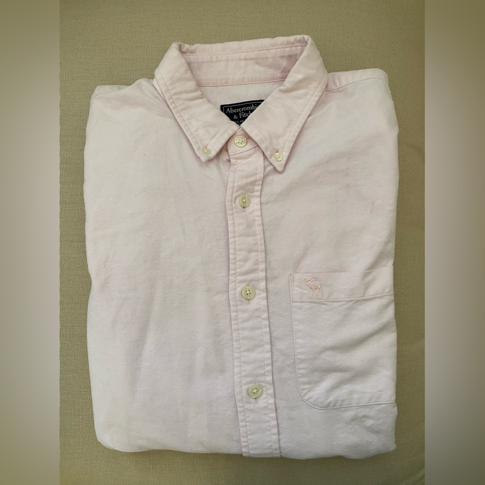 Abercrombie & Fitch Soft Cotton Solid Print Button Down Shirt in Pink‎ Size L